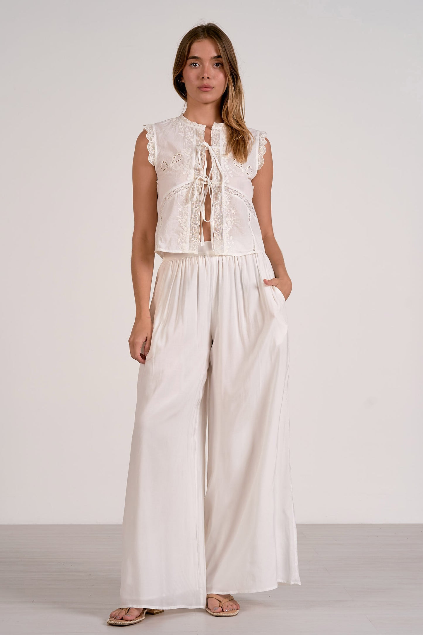 TIE FRONT RUFFLE TOP