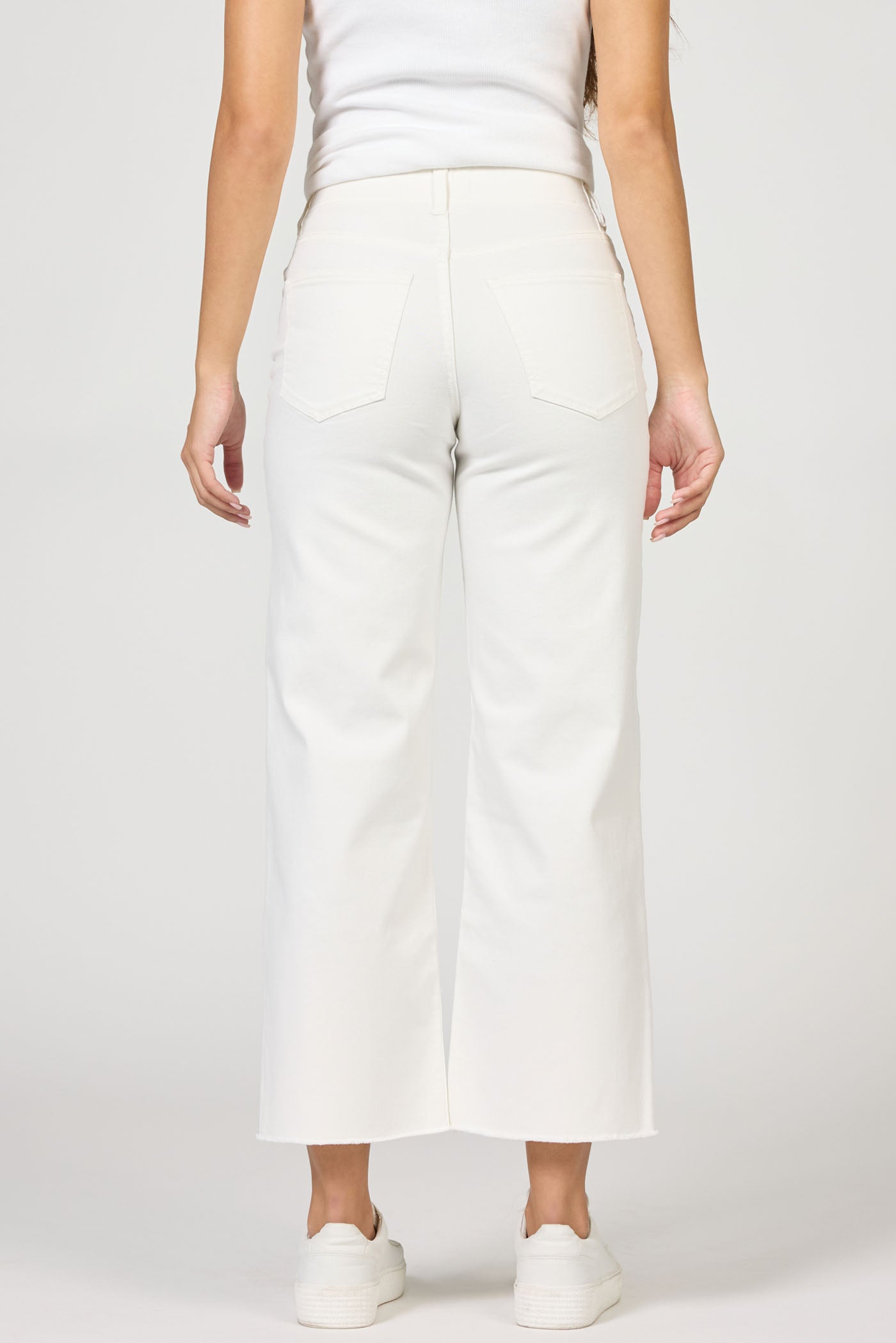 HOLLY WHITE JEANS