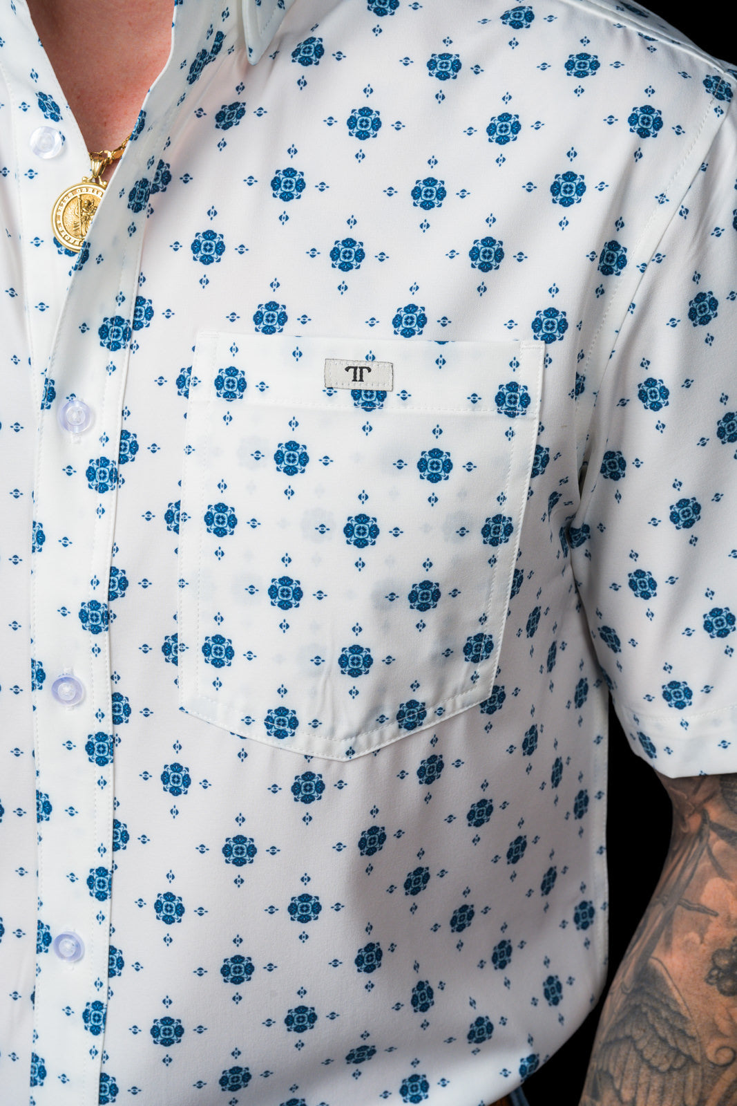 THE BEAU SHORT SLEEVE BUTTON UP