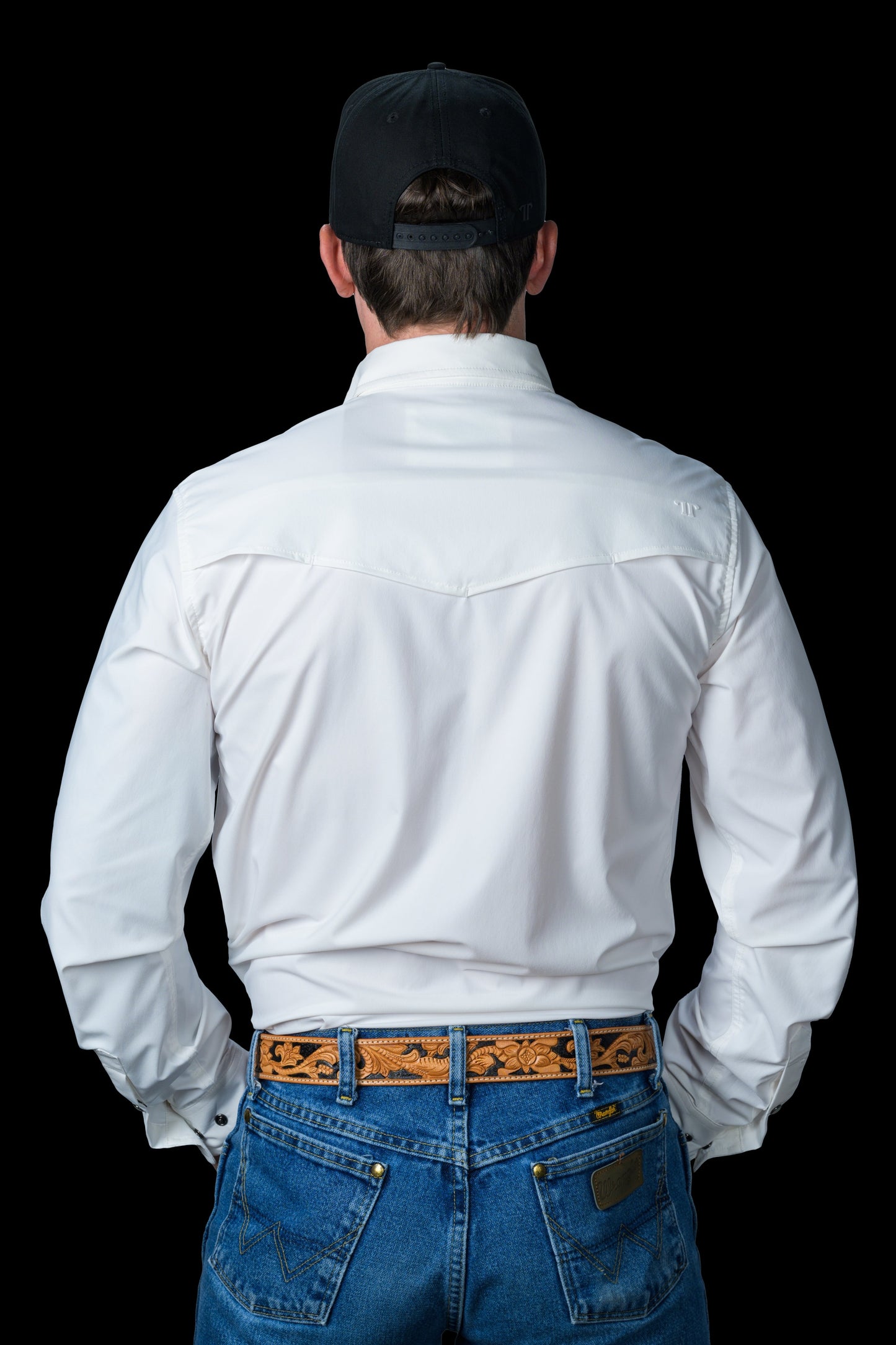 WHITE LONG SLEEVE SNAP SHIRT