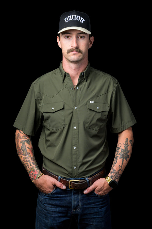 OLIVE SHORT SLEEVE SNAP SHIRT
